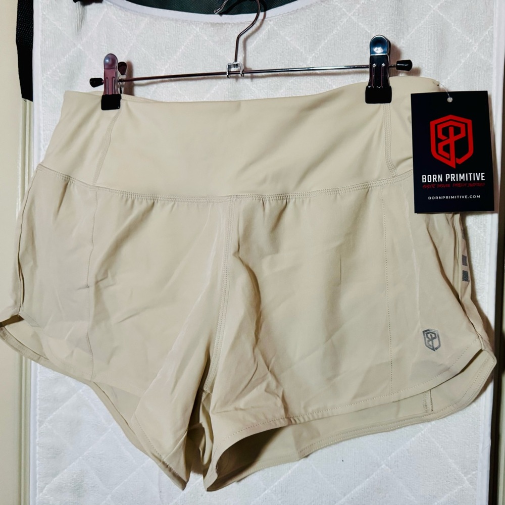 NWT Born Primitive Women's Endurance Short (Oatmeal) Size MediumMedium
